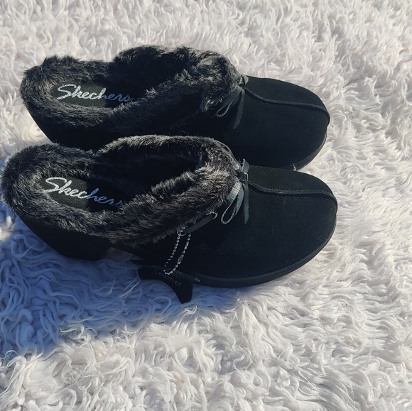 Skechers genuine leather mules with faux fur new without box - Picture 4 of 5